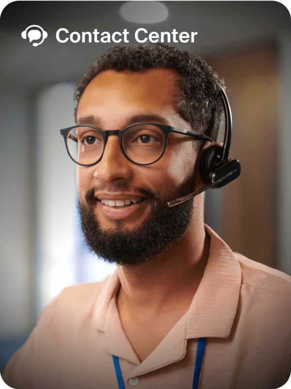 Screenshot of contact center software showing a man providing virtual customer service.
